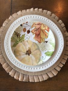 Beautiful Neutral Fall Table | Fall And Neutral Table Decor